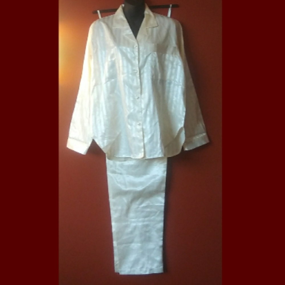 Partners Intimates Super Soft Ivory White Pajamas